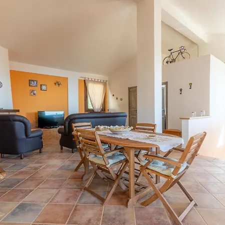 Romitello Con Piscina Total Relax Borgetto