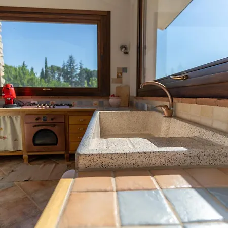 Romitello Con Piscina Total Relax فيلة